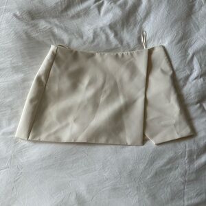 Zara Elegant Cream Skirt